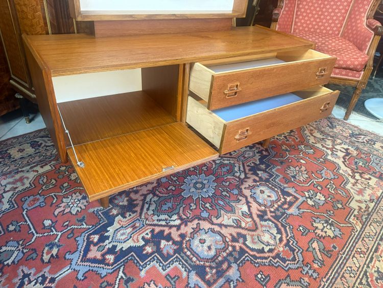 COIFFEUSE SCANDINAVE DES ANNEES 1960