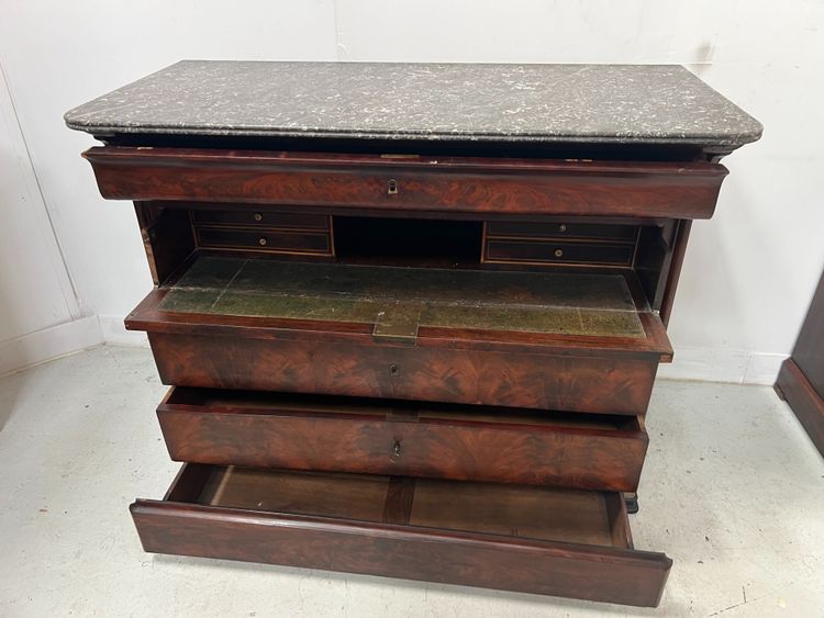 Cassettone in mogano Luigi Filippo XIX secolo