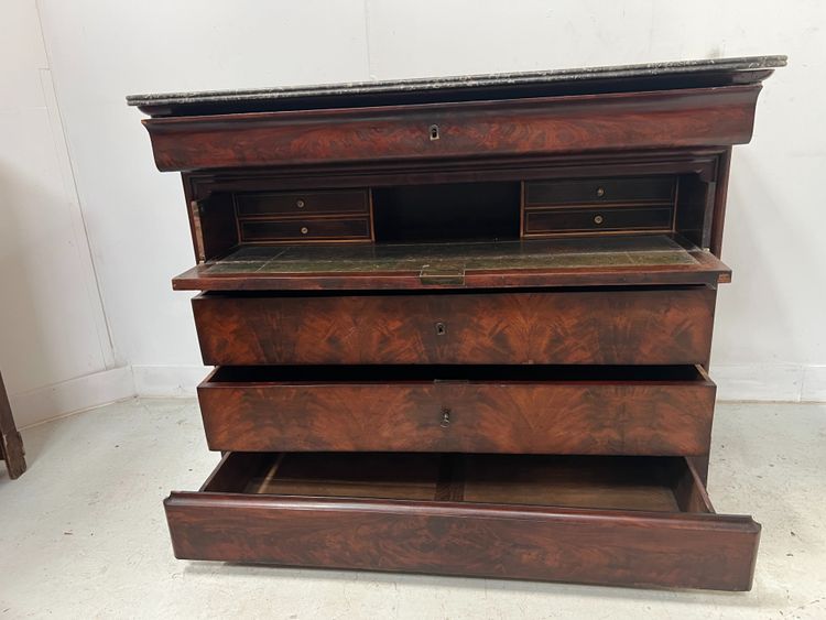 Cassettone in mogano Luigi Filippo XIX secolo