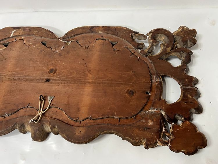 Panneau a encadrement en bois sculpté patiné XVIII siècle