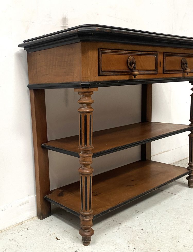 Console Napoléon III en noyer et placage de noyer XIX siècle