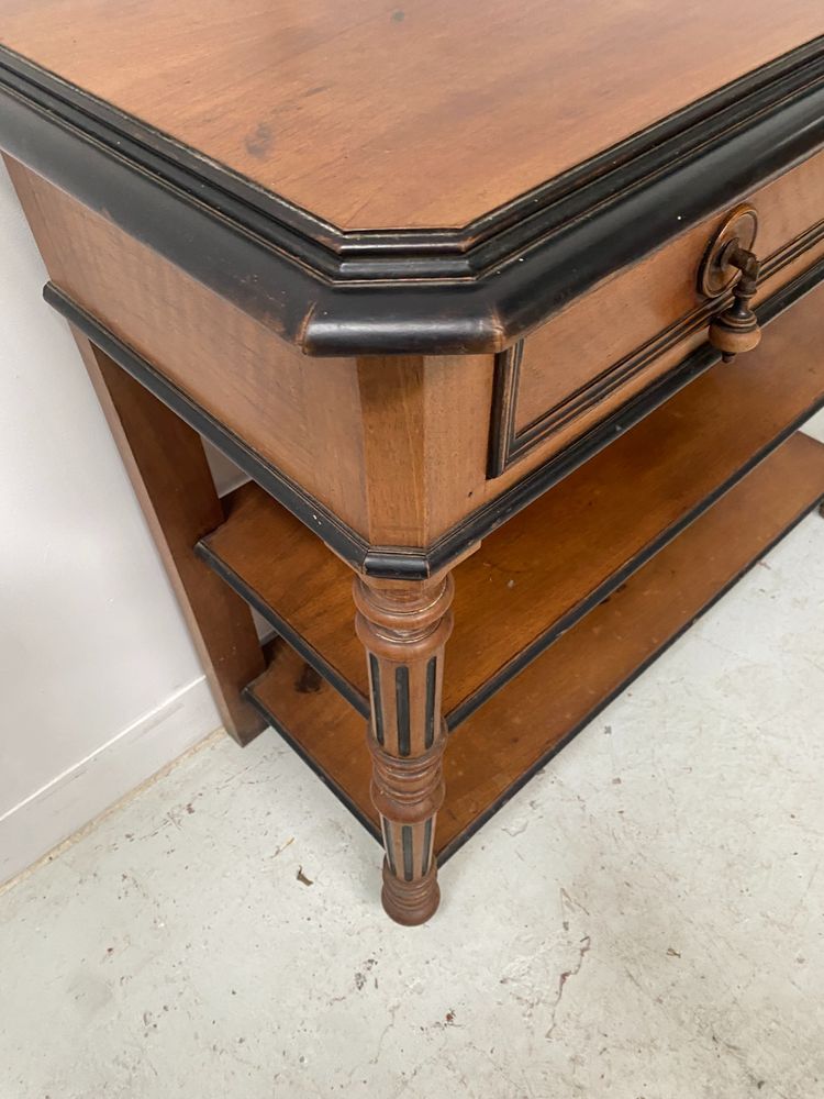 Console Napoléon III en noyer et placage de noyer XIX siècle