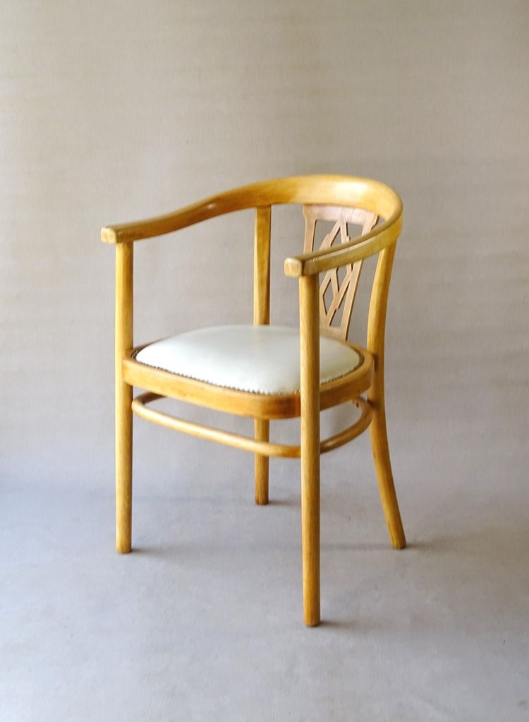 Poltrona Thonet in pelle N° A969 F, 1930 circa, Art déco