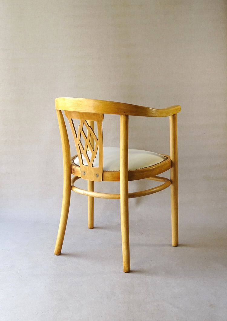 Poltrona Thonet in pelle N° A969 F, 1930 circa, Art déco