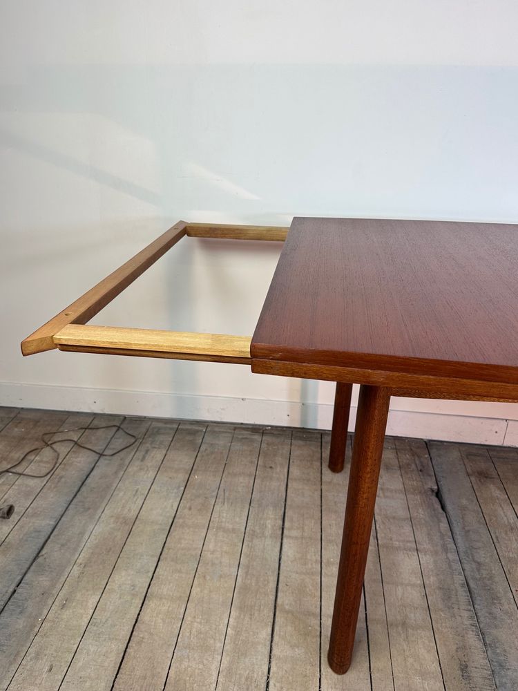 Table a allonges de style scandinave en teck fabrication française 1960