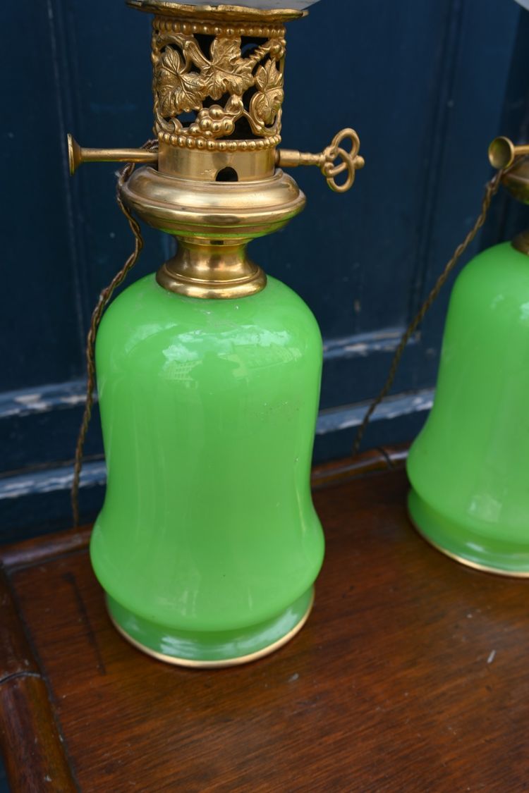 Paar Lampen aus Opalin-Glas XIX, Provenienz Madeleine Castaing