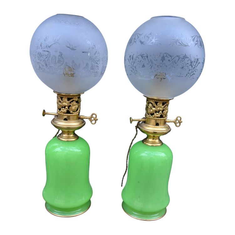 Paar Lampen aus Opalin-Glas XIX, Provenienz Madeleine Castaing