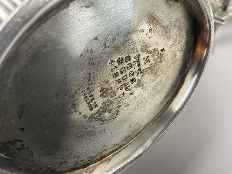 Samowar aus versilbertem Metall englischer Stil