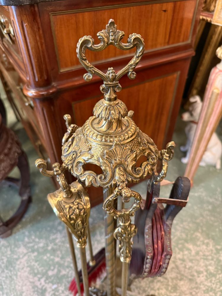Accessories / Bronze fireplace set, Napoleon III period