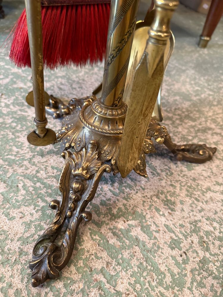 Accessories / Bronze fireplace set, Napoleon III period