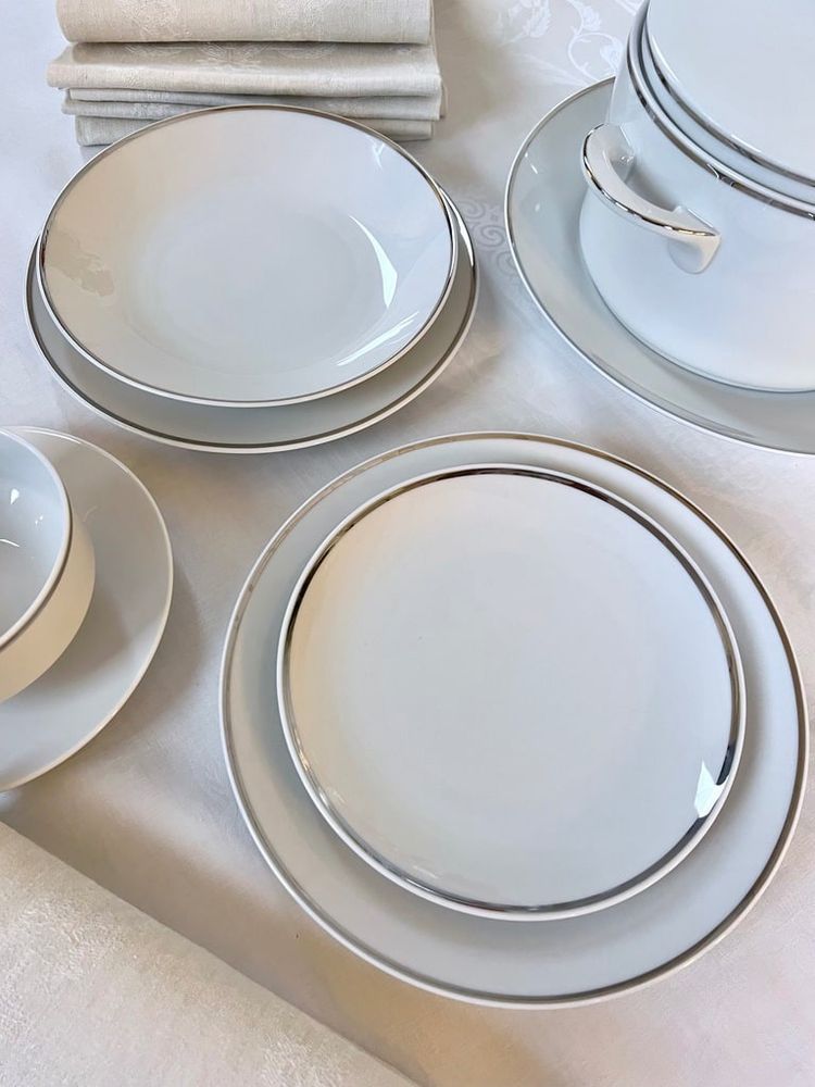 Piatto per verdure e piatto da portata Porcellana e filetti di platino - Pezzi d'epoca