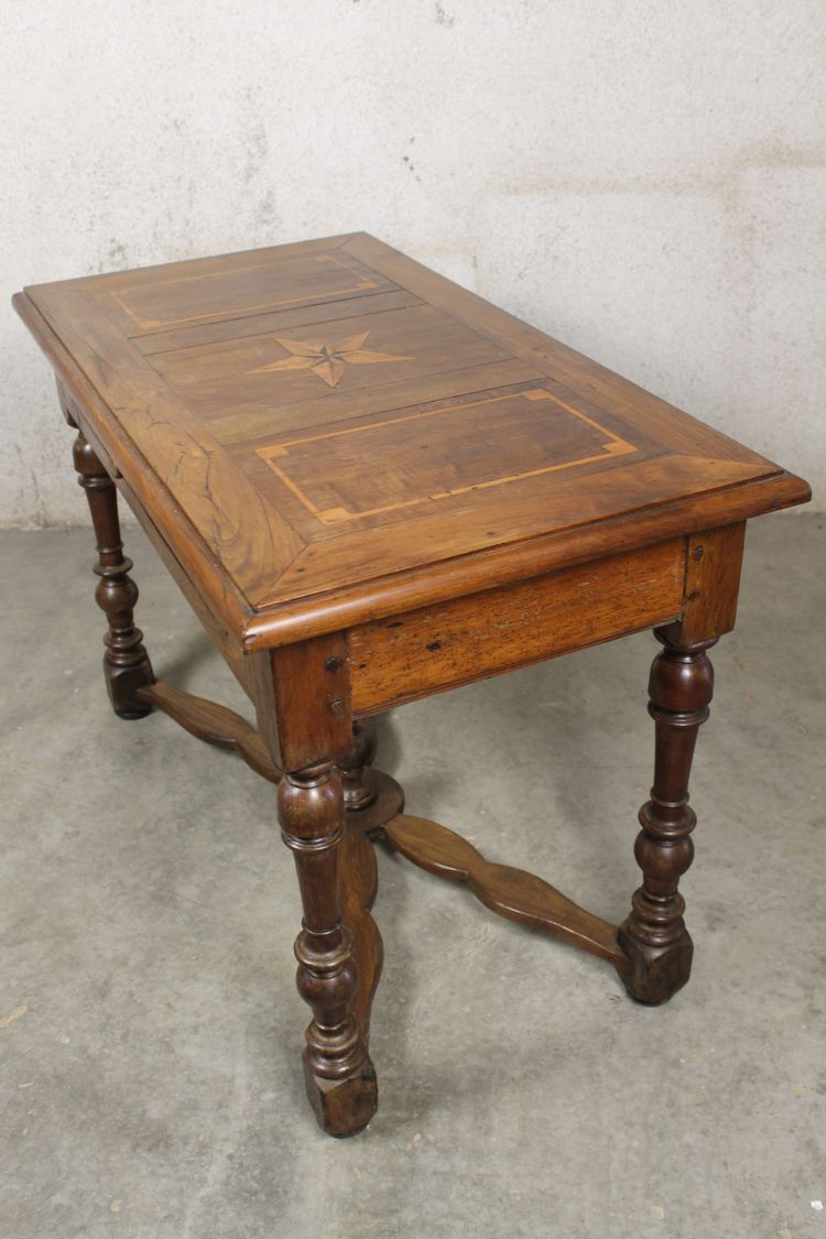 Table à écrire bureau de style Louis XIV époque 18ème en bois fruitier et marqueterie