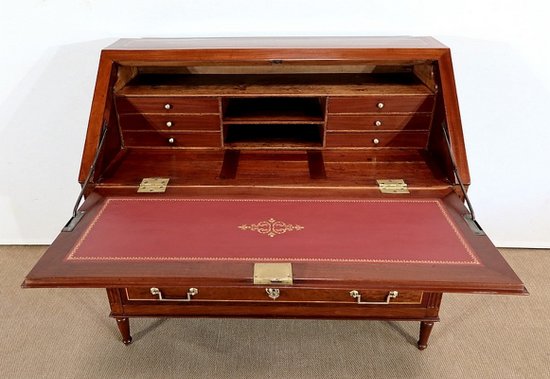  Commode Scriban Louis XVI en Acajou et Bois précieux – XVIIIe 