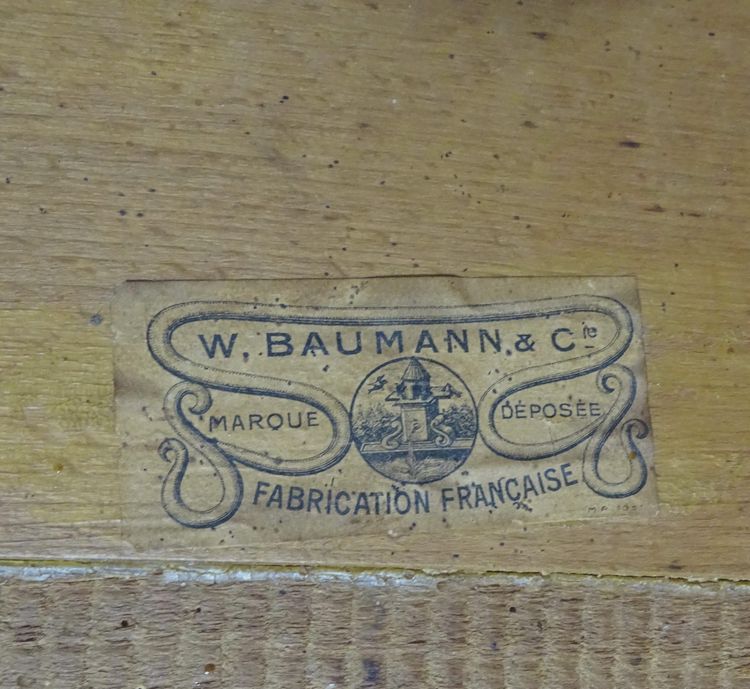 Table d'appoint dites "servante" par Baumann 1926