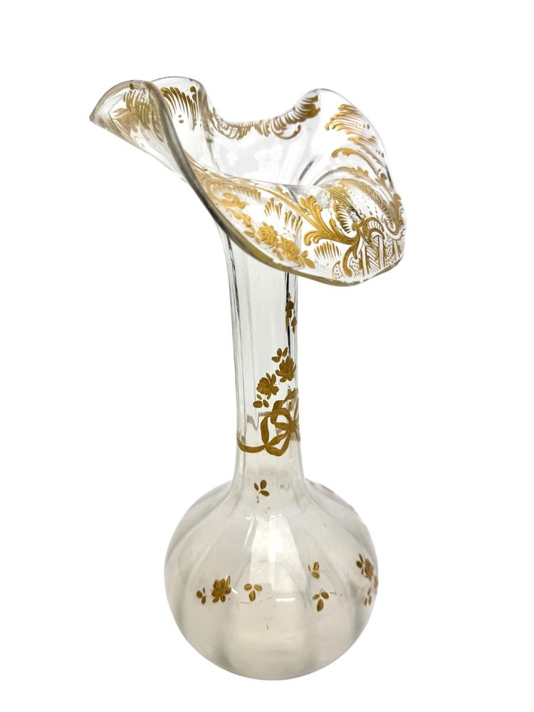 Baccarat - Vase à décor floral 