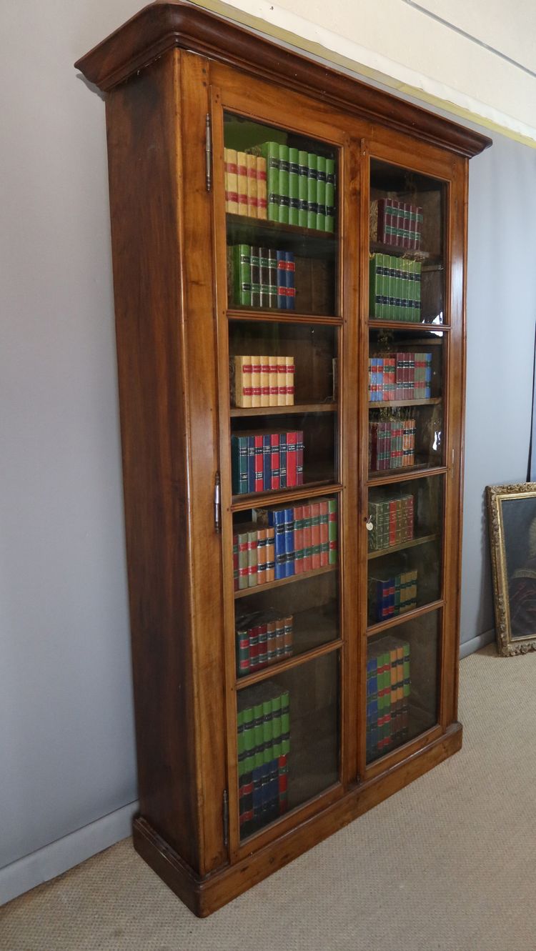 Bibliothèque XIX en noyer 