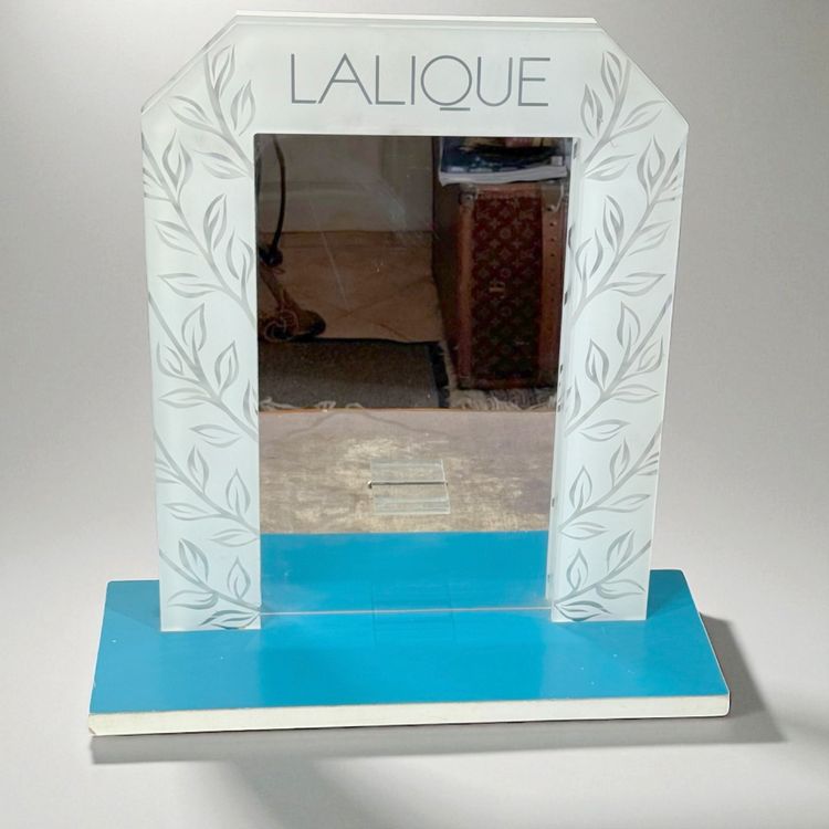 PRÉSENTOIR ANCIEN DE MAGASIN DE LA MARQUE LALIQUE EN PLEXIGLAS ET MIROIR