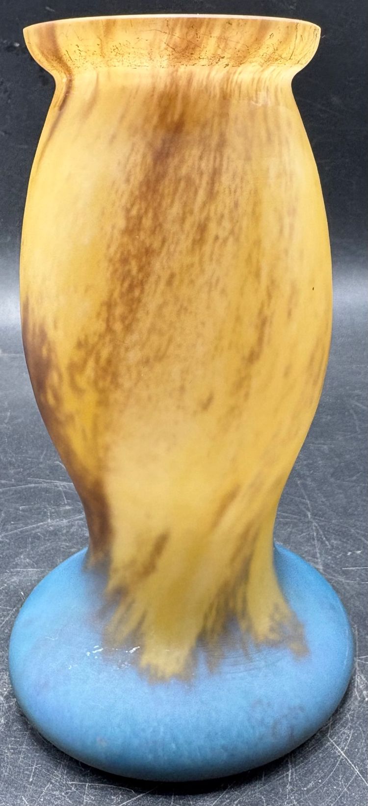 PÂTE DE VERRE VASE