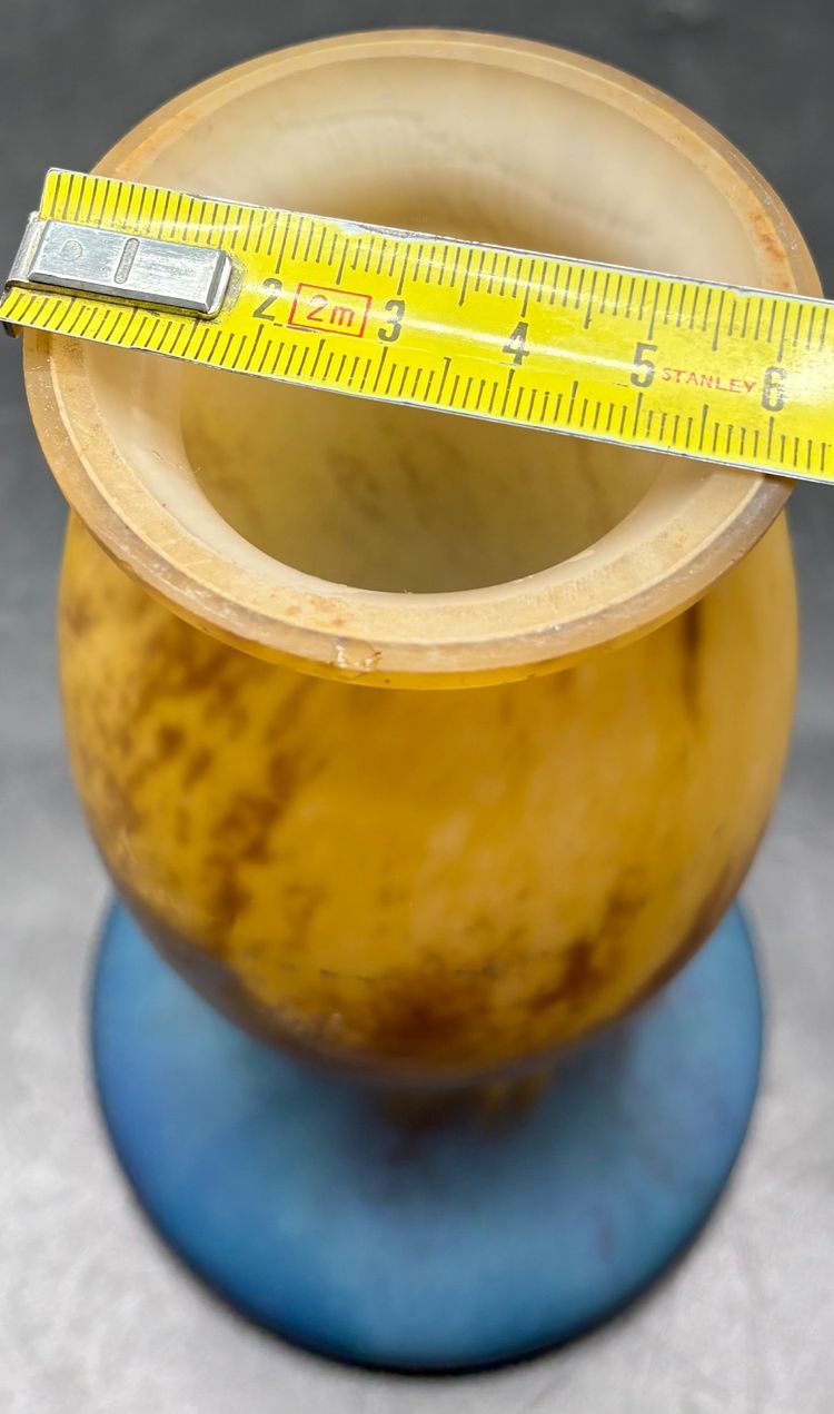 PÂTE DE VERRE VASE
