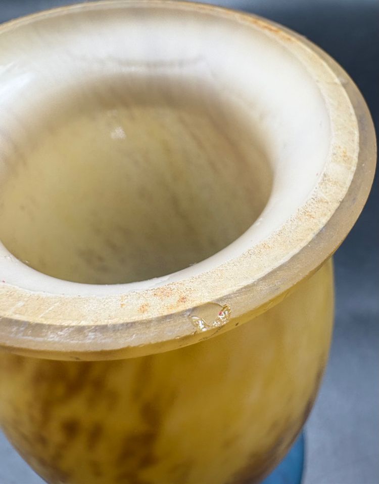 PÂTE DE VERRE VASE