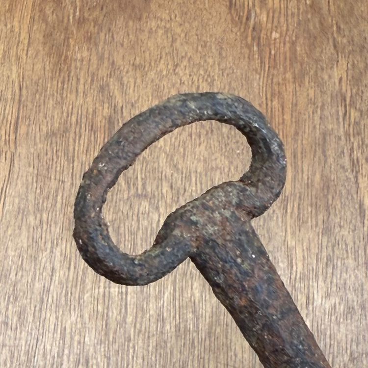 Clé Haute Époque en fer forgé