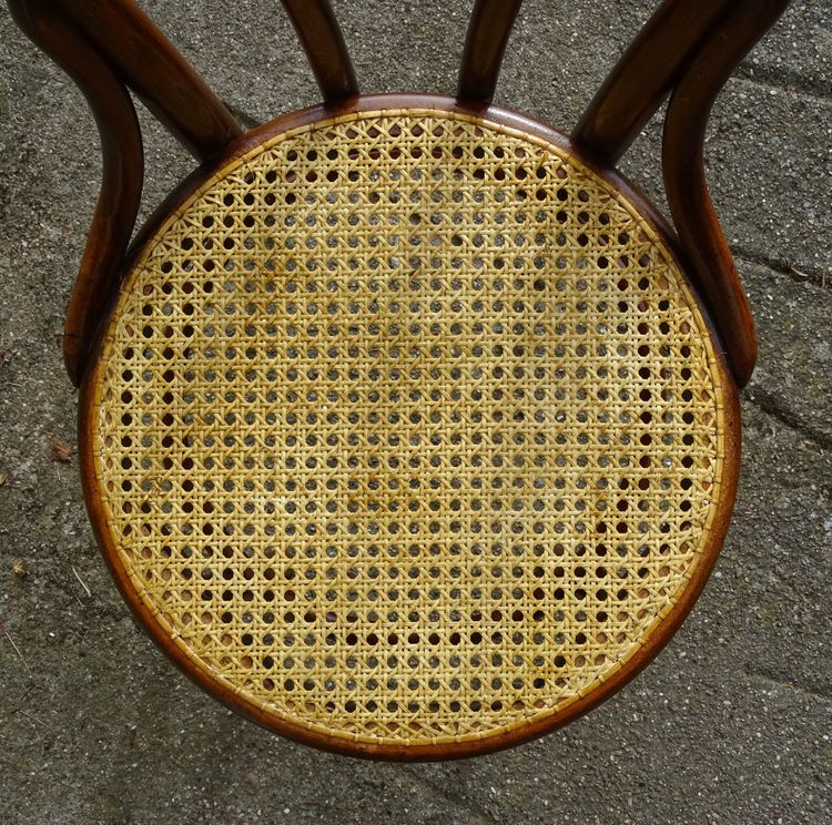 Thonet-Stuhl Nr. 18 Sitzfläche aus Rohrgeflecht, Ca 1890