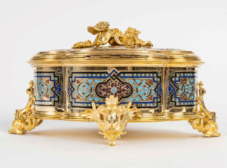 Un Coffret à Bijoux En Bronze Cloisonné, XIXème Siècle 