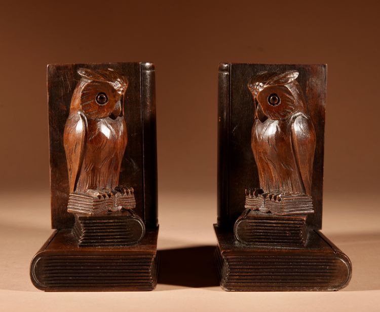  Pair of Black Forest owl-shaped bookends, circa 1900-1920.