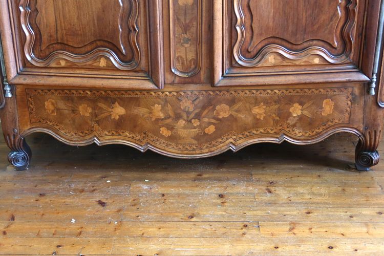 Louis XV cabinet from the 18th century