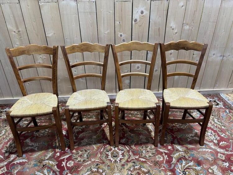 Série de 4 chaises paillées 
