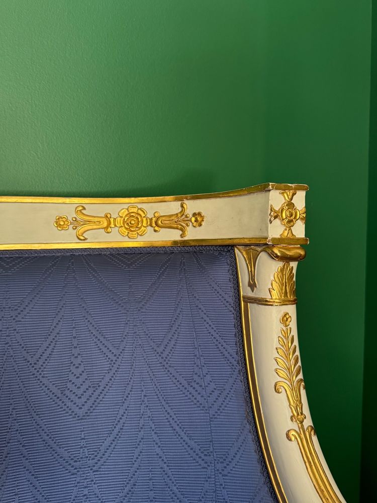 Canapé d’époque Empire, dans le goût de Jacob-Desmalter ou Marcion.