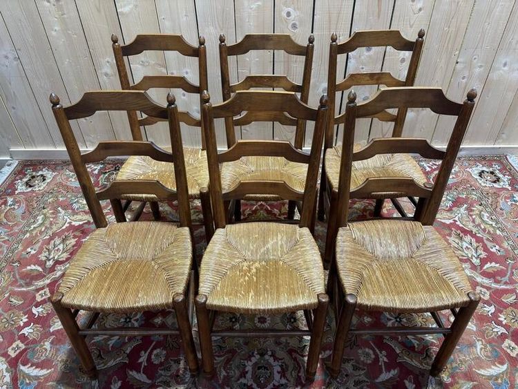 Sallery chairs Service Dining Room