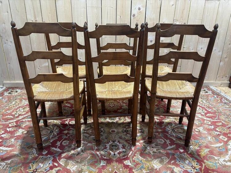 Sallery chairs Service Dining Room