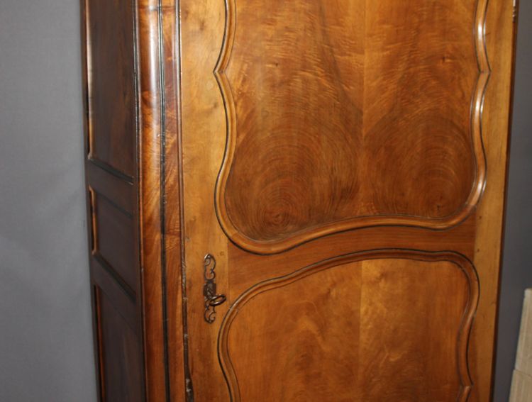 Bonnetière Louis XV en noyer fin XVIII