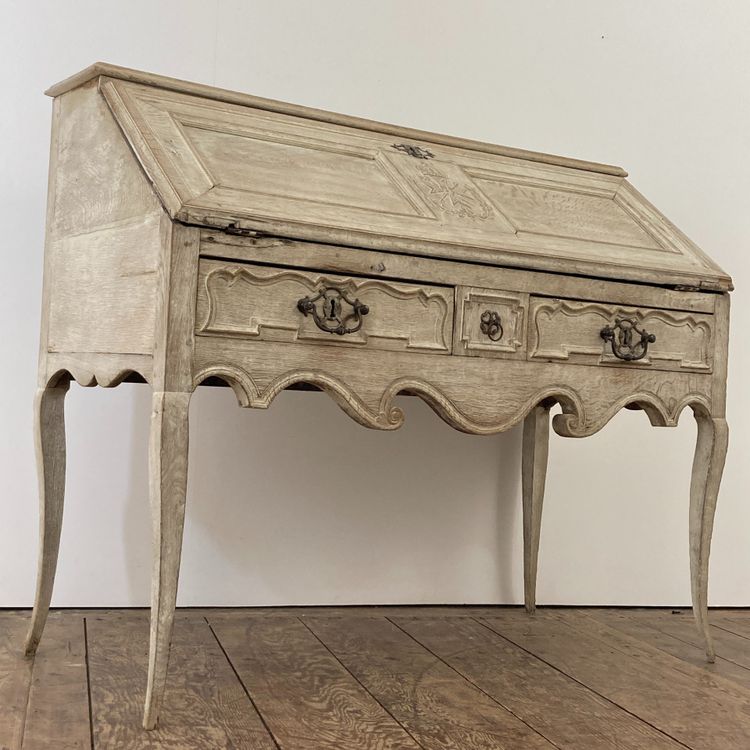 Bureau de pente XVIII