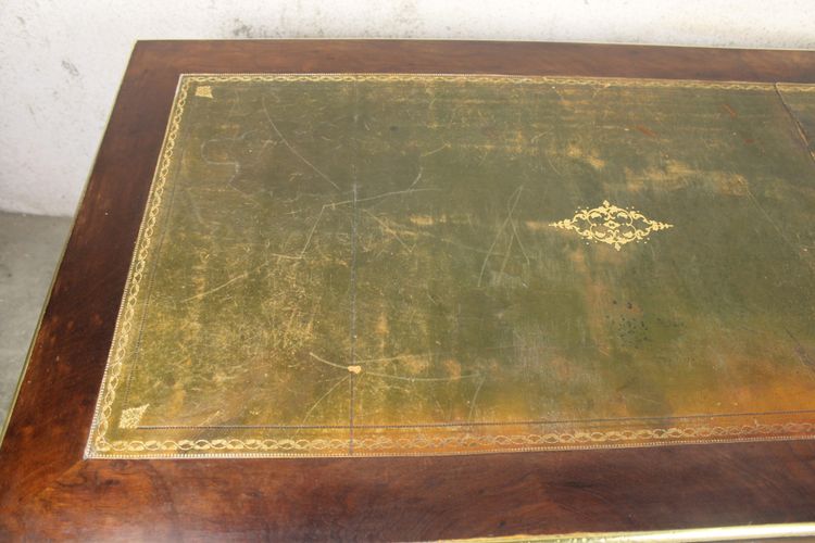 Bureau plat de style Louis XVI en acajou époque fin 19ème avec dessus cuir et 2 tiroirs 