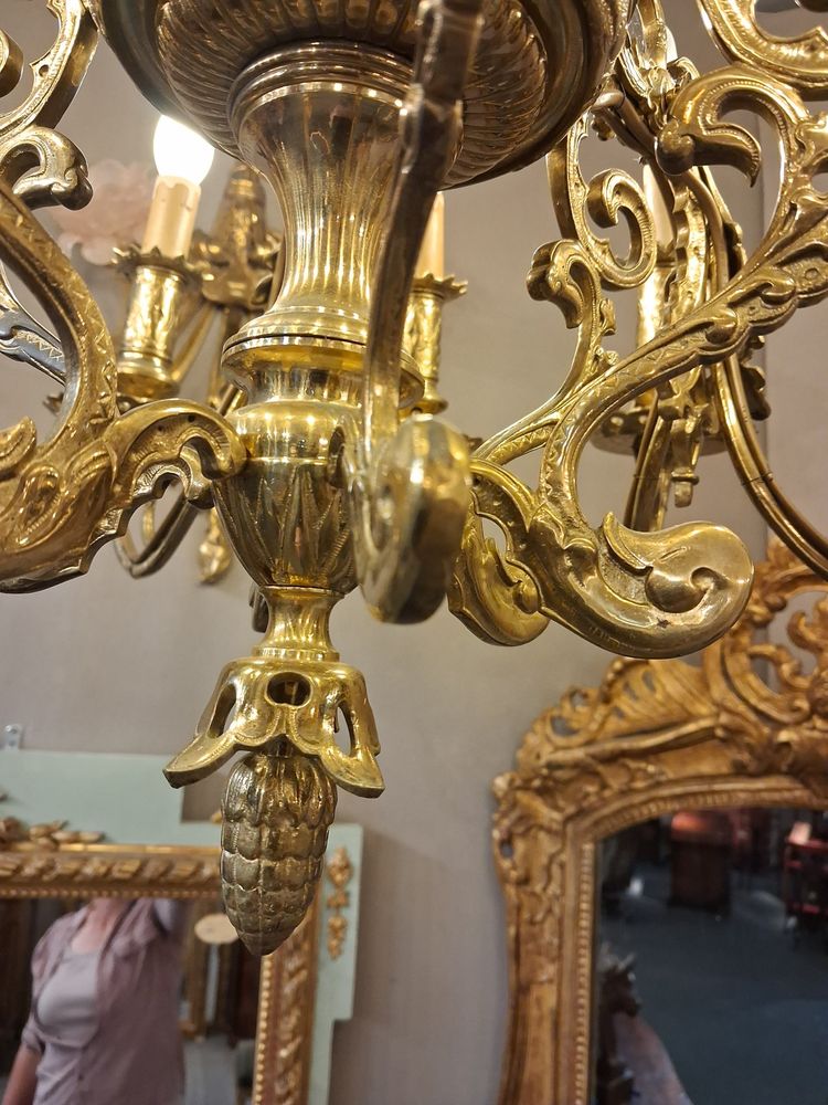 Lampadario in ottone massiccio con decorazione a chimera