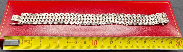 BRACCIALE IN ARGENTO MASSICCIO