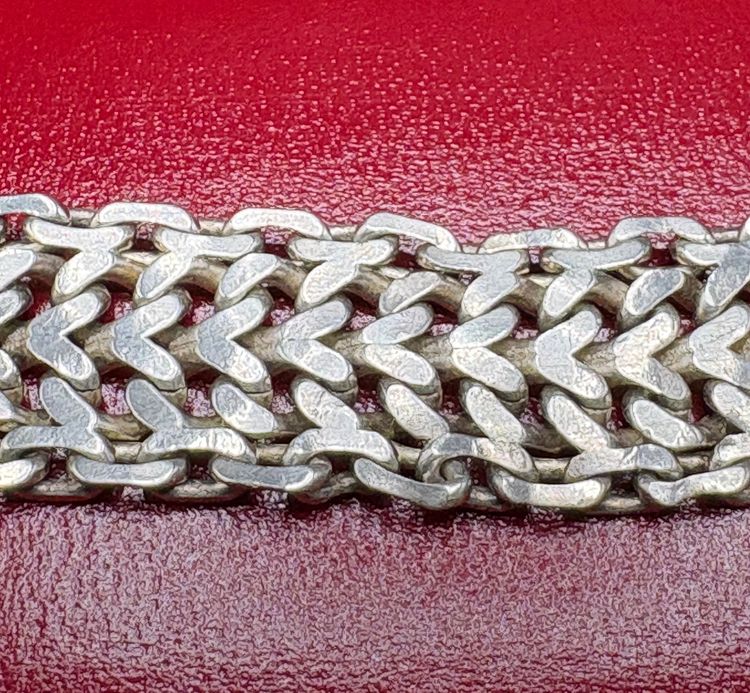 BRACCIALE IN ARGENTO MASSICCIO