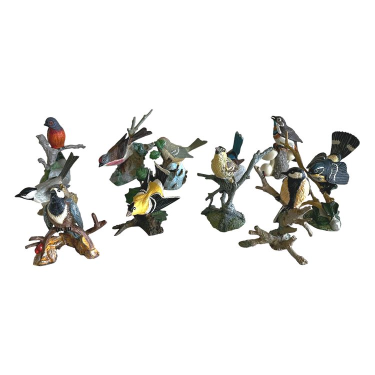 Lot de 11 oiseaux en étain peints main.
