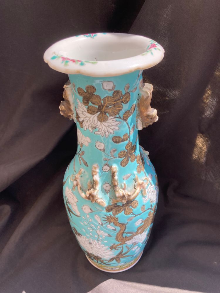 Dayazhai famille rose porcelain vase with dragons