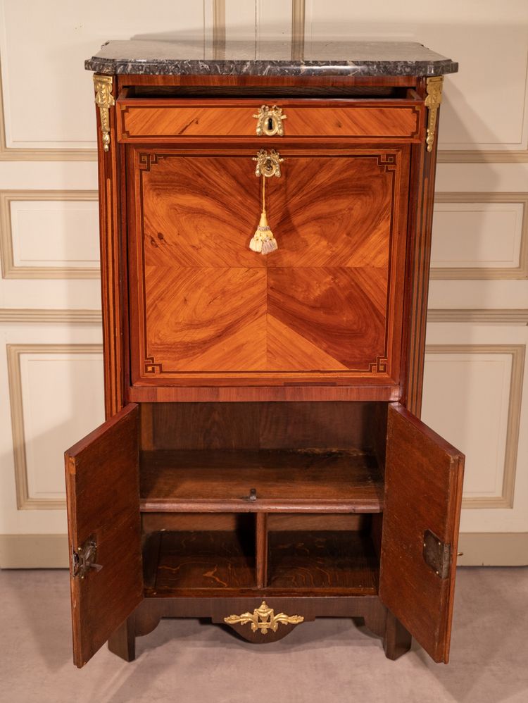 Damensekretärin aus der Zeit Ludwigs XVI. mit dem Stempel J.BIRKLE