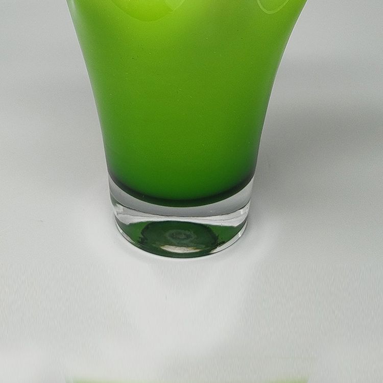 Erstaunliche grüne Vase „Fazzoletto“ aus den 1960er Jahren von Ca' Dei Vetrai aus Muranoglas. Hergestellt in Italien