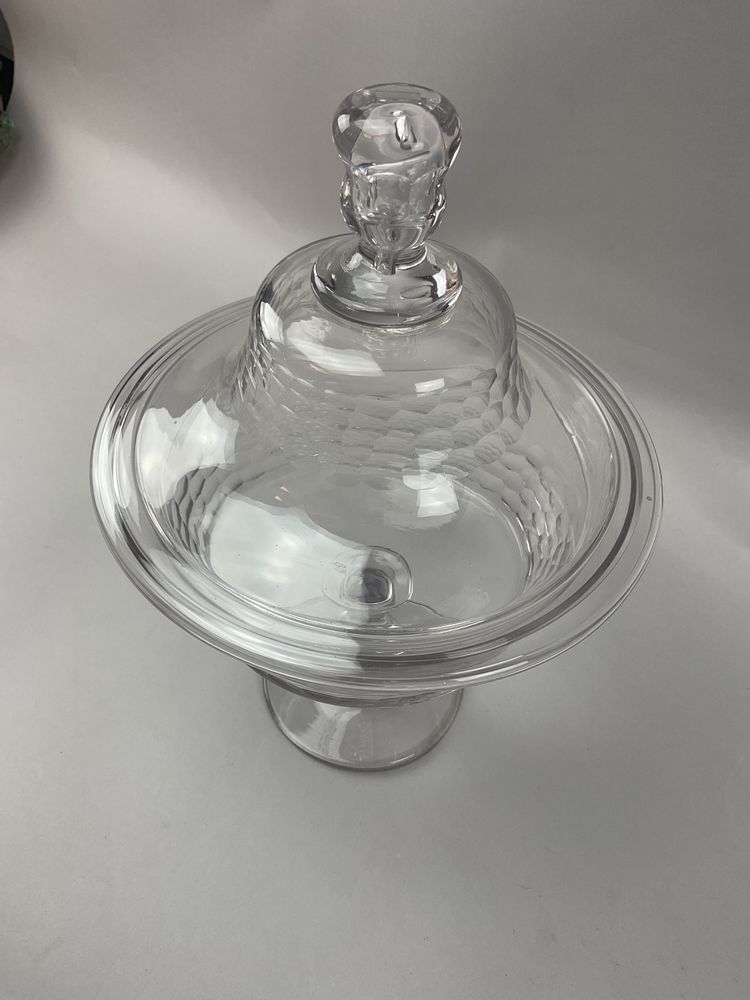 Paar Bonbonschalen oder Bonbonschachteln aus Baccarat-Kristall