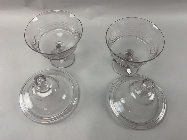 Paar Bonbonschalen oder Bonbonschachteln aus Baccarat-Kristall