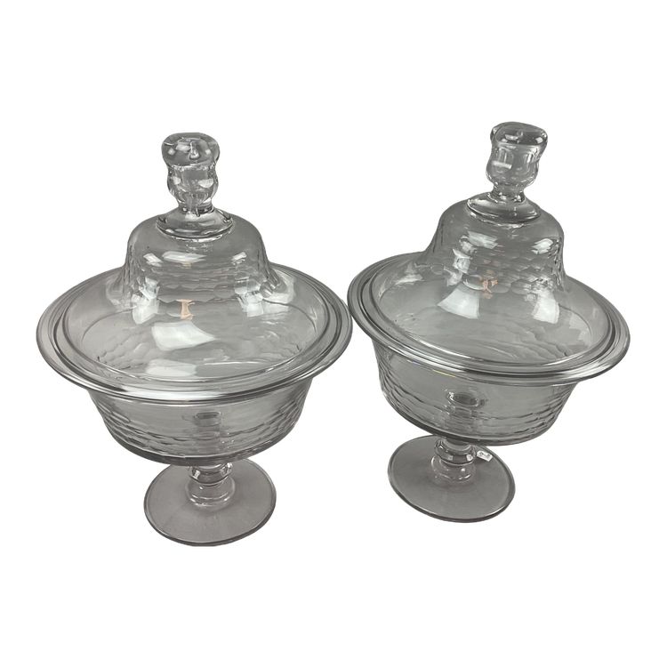 Paar Bonbonschalen oder Bonbonschachteln aus Baccarat-Kristall