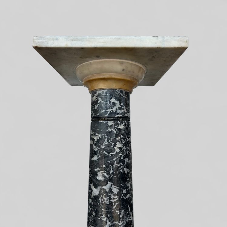 Säulenpaar - Ständer - Marmorscheiden, 19. Jahrhundert H 106 cm, Standsäule