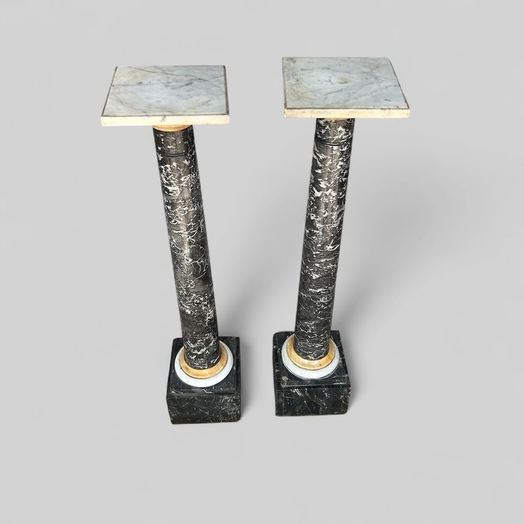 Säulenpaar - Ständer - Marmorscheiden, 19. Jahrhundert H 106 cm, Standsäule