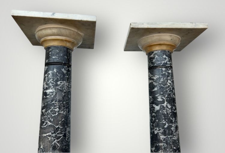 Säulenpaar - Ständer - Marmorscheiden, 19. Jahrhundert H 106 cm, Standsäule