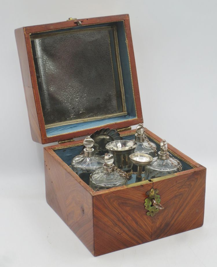 Coffret à senteur, XVIIIe siècle.